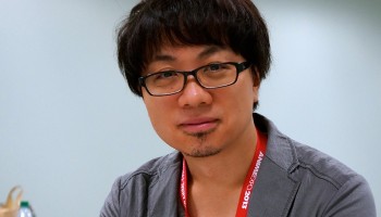 Makoto Shinkai Sedang Mengerjakan Storyboard Anime Baru