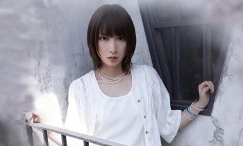 Kondisinya Sedang Tidak Sehat, Eir Aoi Membatalkan Konser-Konsernya