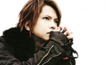 Hyde Dari L'arc en Ciel Kecewa Tangga Lagu Jepang Penuh Idol dan Anisong